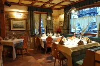 Hotel Alpina - Frühstück