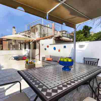 De Vivo Realty - Bells Apartment Others