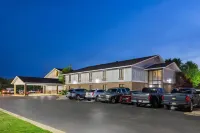 Super 8 by Wyndham Harrison AR - Motels