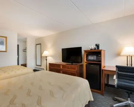 Quality Inn Joliet Hotels in Joliet