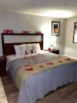 APM Inn & Suites Hotels in Halfway