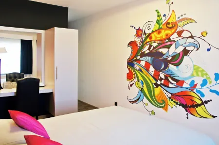 Belrom Hotel Отели в г. Жее