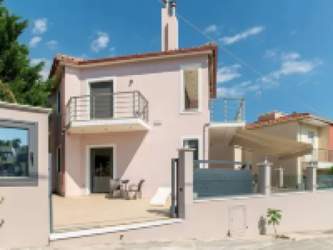 La Casa Rosa Seaside Getaway Hotels in Dorida