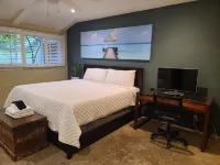 Westside Retreat w/Yard, Grill, Hot Tub, Near Sofi Stadium, LAX, and the Beach Hotels in der Nähe von Kenneth Hahn State Recreation Area