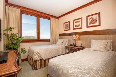 Beautiful Oceanview Villa at Beach Villas at Ko Olina KA WA‘A, a Luau at Aulani 주변 호텔