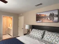 Pool, Heated spa, Pickleball court, BBQ, Sleep 16