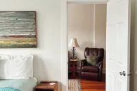 The Walnut: 1-Bedroom 2nd floor apartment in Downtown Champaign