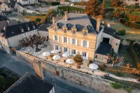 HOTEL L'ABBAYE Hôtels à : Castels
