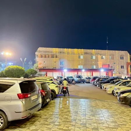 Hotel Emperor Paradise