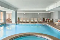 Renaissance Shoals Resort & Spa - Pools