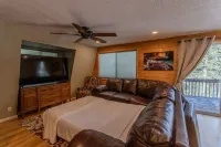 Relaxing retreat in Duck Creek, lots of exciting adventures inside and out