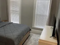 Charming 2-bedroom apartment with AC, WiFi, in The Historic Ashtabula Harbor Hotels in Ashtabula