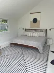 Private Home, Spacious Yard. Easy Access to Downtown Edgartown and Beaches.