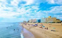 The Seacrest ~ 2 Bed & Bath by the Beach! - Apartments