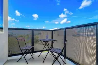 Cozy 2-bedroom apartment in enjoyable Santa Ana with AC, WiFi, fitness, Pool