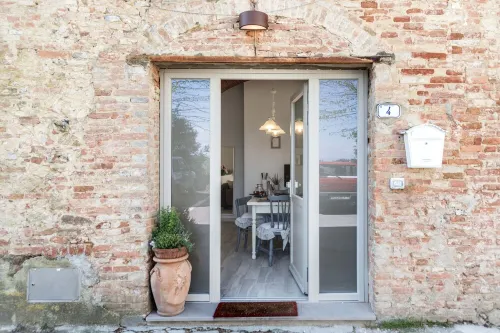 Tosca's House apartment Hotels in Palaia