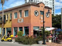 Quaint Historic Apartment in Walkable Downtown #5