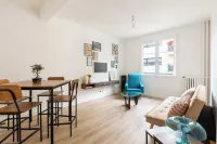 2 rooms - Modern - Near Paris