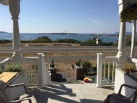 Amazing sunset in front of historic house Hotels in Blaine