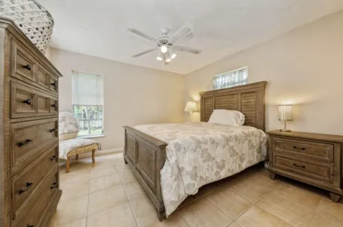 West Palm Beach Tuscany Guest House Các khách sạn ở Haverhill