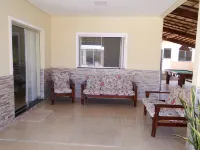 5 BEDROOM HOUSE WITH POOL