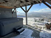 3 bedrm Luxurious Apartment with Best View in Salt lake City and Private Hot Tub Hotels near Loveland Living Planet Aquarium