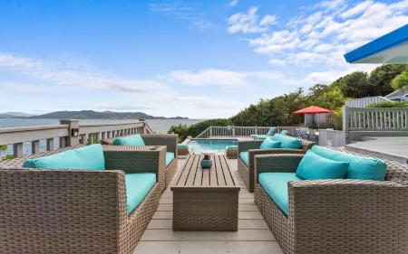 Red Hook - 2 bedroom private villa and pool on the east end of St. Thomas, USVI Отели в г. Nazareth