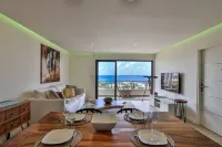 Oceanview 2BR-walking distance to Mullet bay Beach