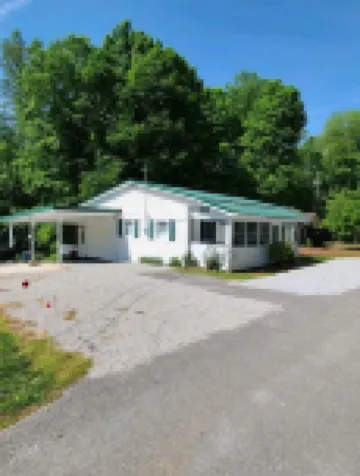 Cozy 3-Bedroom Beaver Creek Cottage