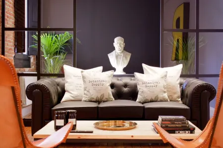 BEAUTIFUL DESIGN FLOOR IN THE CENTER FOR 6 PEOPLE Отели рядом с достопримечательностью «The Four Posts»