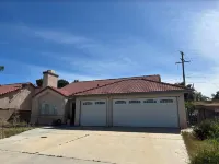 Beautiful and cozy home in Palmdale, CA!