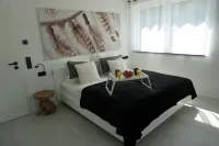 Apartments- Saaldorf WG 6 with balcony and view of the reservoir