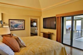 Private Paradise!  One level, panoramic views from every room!