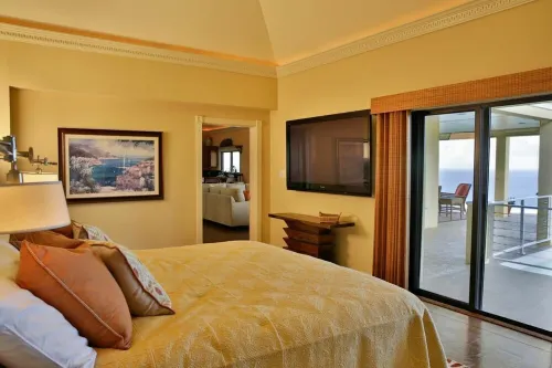 Private Paradise!  One level, panoramic views from every room!