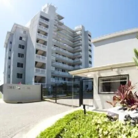 Beautiful Beach Front Condo Sleeps 5, Rare Opportunity for Christmas