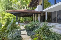 Luxury and Comfort in your own tropical resort
