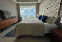 Seabreeze Deck12 Luxury Oceanfront Fully Equipped