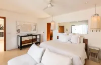 Intoxicating Ocean Views!! 4-6 bedrooms Hotels in 