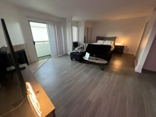 Cozy Sanctuary in LA / Sherman Oaks