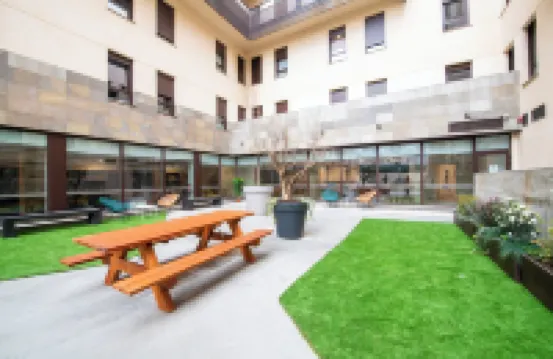 Residencia Bravo Students Granada Hotels in Beiro