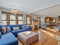 Rarely Available - Downtown Wayzata Home Hotels in Wayzata