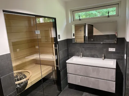 Vacation home with wellness Max 8 persons Отели в г. Боргер-Одорн