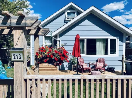 PROMO 5% WEEKLY DISCOUNT, ONLY FOR  NOV/ DEC /JAN /FEB.Downtown Jasper Suite