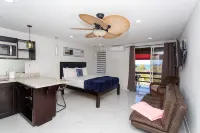 Ocean View Central Location Modern Studio