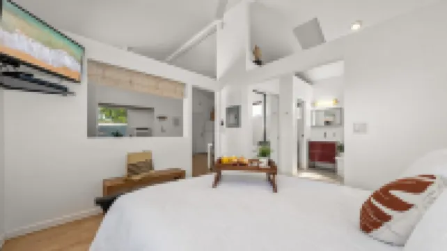 Tropical Honeymoon Suite - BBQ, Hot Tub - Walk 2 Beach - In the Heart Of Kihei