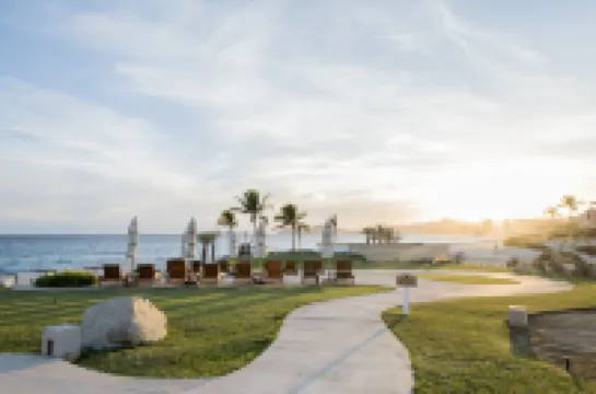 Exquisite, Ocean front, Contemporary Retreat