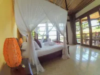 Ocean BeachfrontPrivate Villa Home & Pool with Chef andFree Welcome Breakfast Hotels in Singaraja