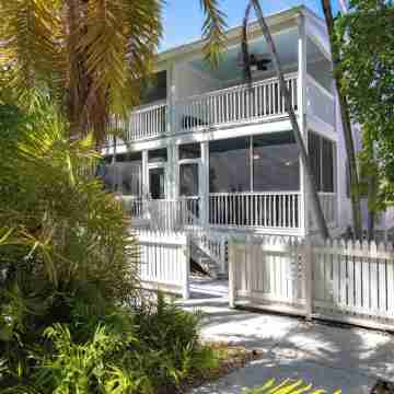 Poolside townhouse in Key West Golf Club Hotel Exterior