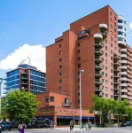 Stylish Calgary Downtown Executive Suite #BL231315