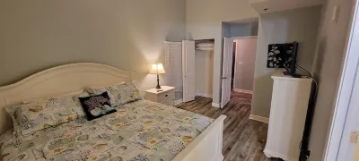 Gorgeous Ground Floor Condo!